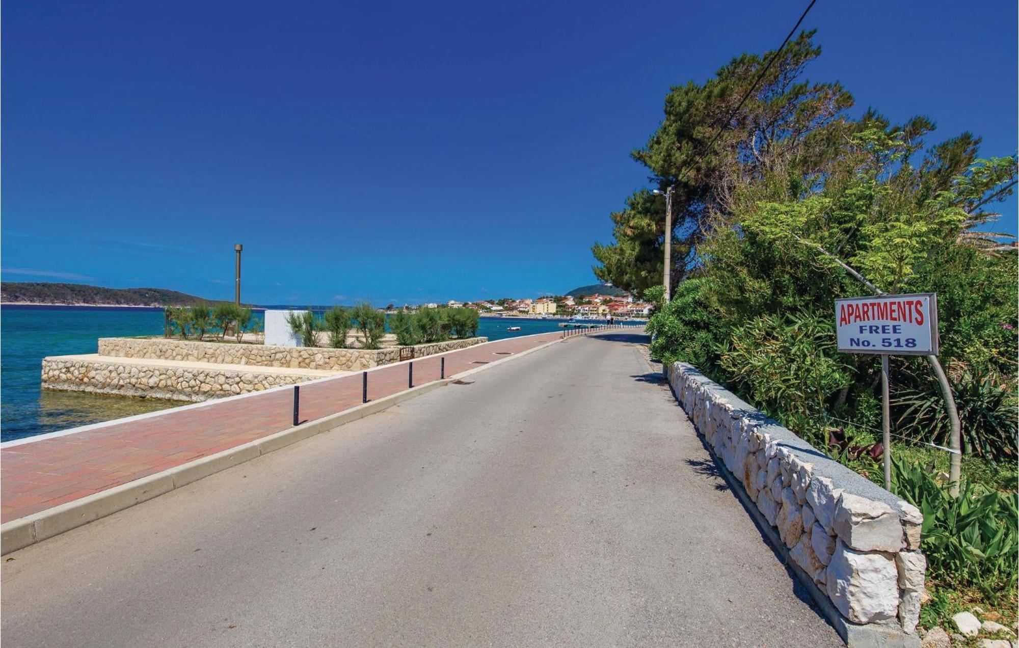 Nice Apartment In Rab With Kitchen Barbat na Rabu Εξωτερικό φωτογραφία
